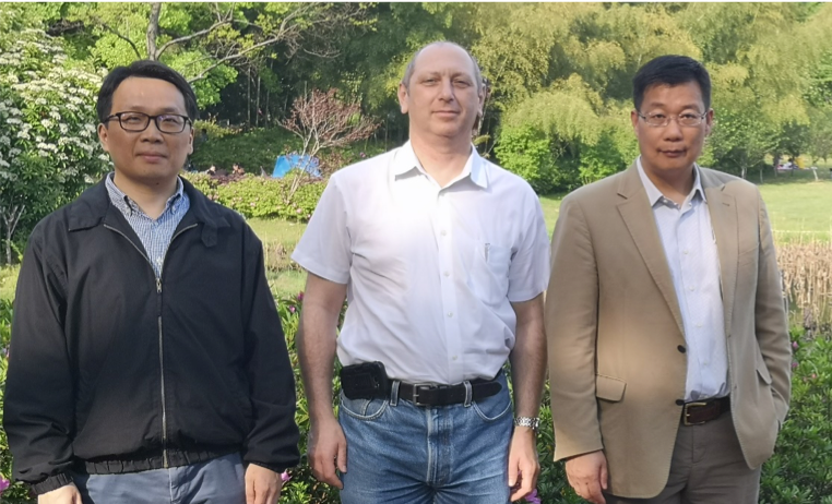 以色列魏兹曼科学研究院的Igor Lubomirsky教授来访 以色列魏兹曼科学研究院的Igor Lubomirsky教授来访